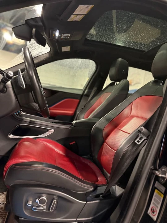 2019 Jaguar F-Pace - Image 10 of 18