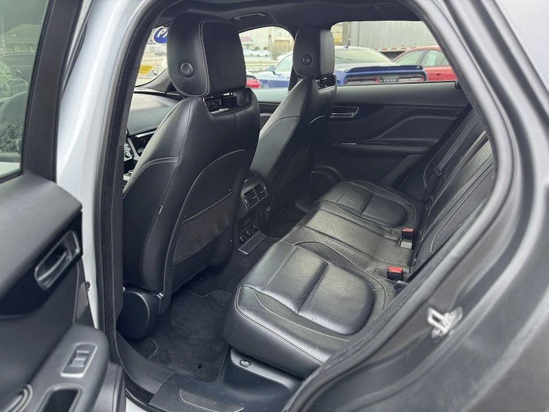 2019 Jaguar F-Pace - Image 12 of 20