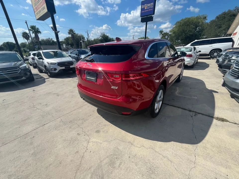 2019 Jaguar F-Pace - Image 7 of 19