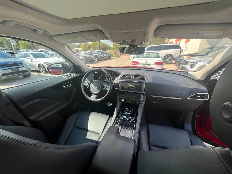 2019 Jaguar F-Pace - Image 13 of 19