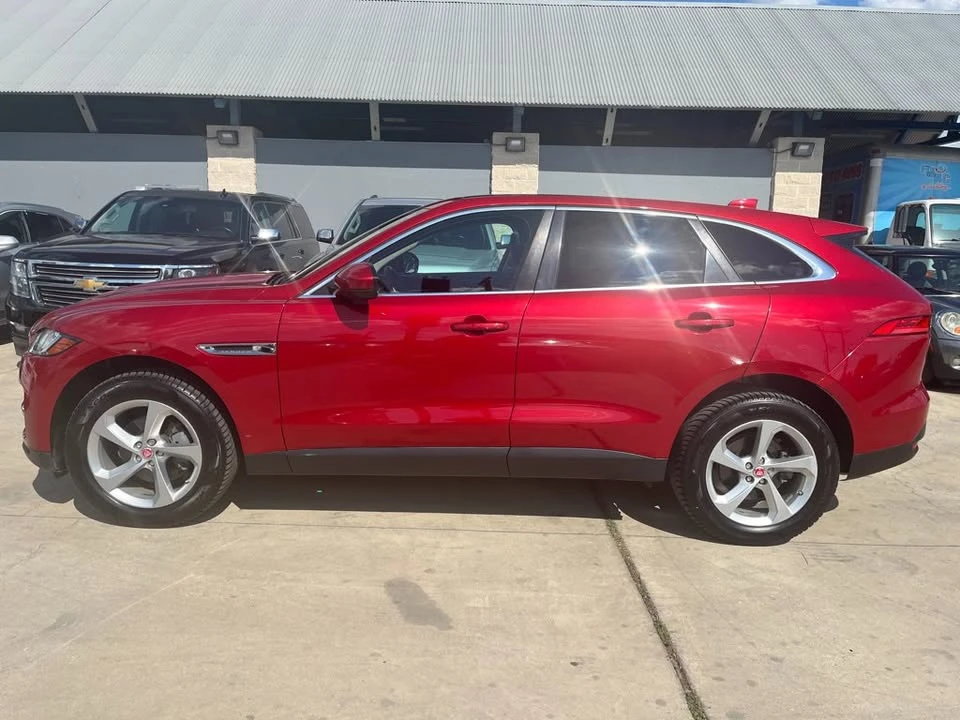 2019 Jaguar F-Pace - Image 10 of 19