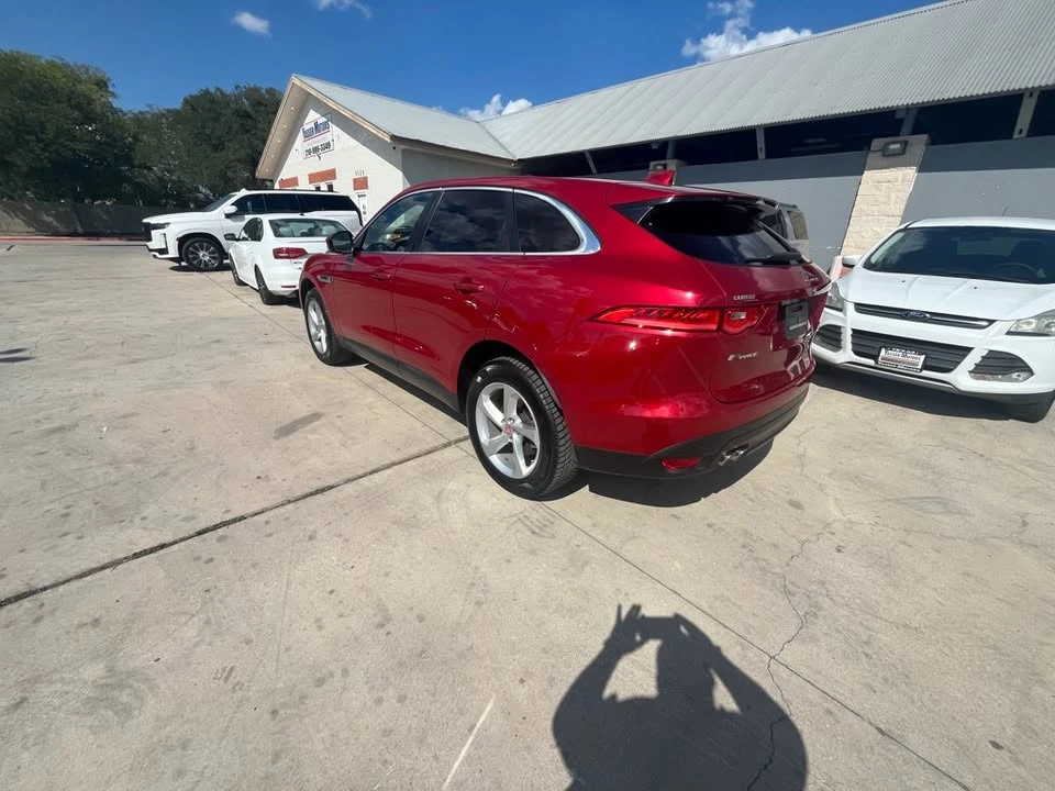 2019 Jaguar F-Pace - Image 9 of 19