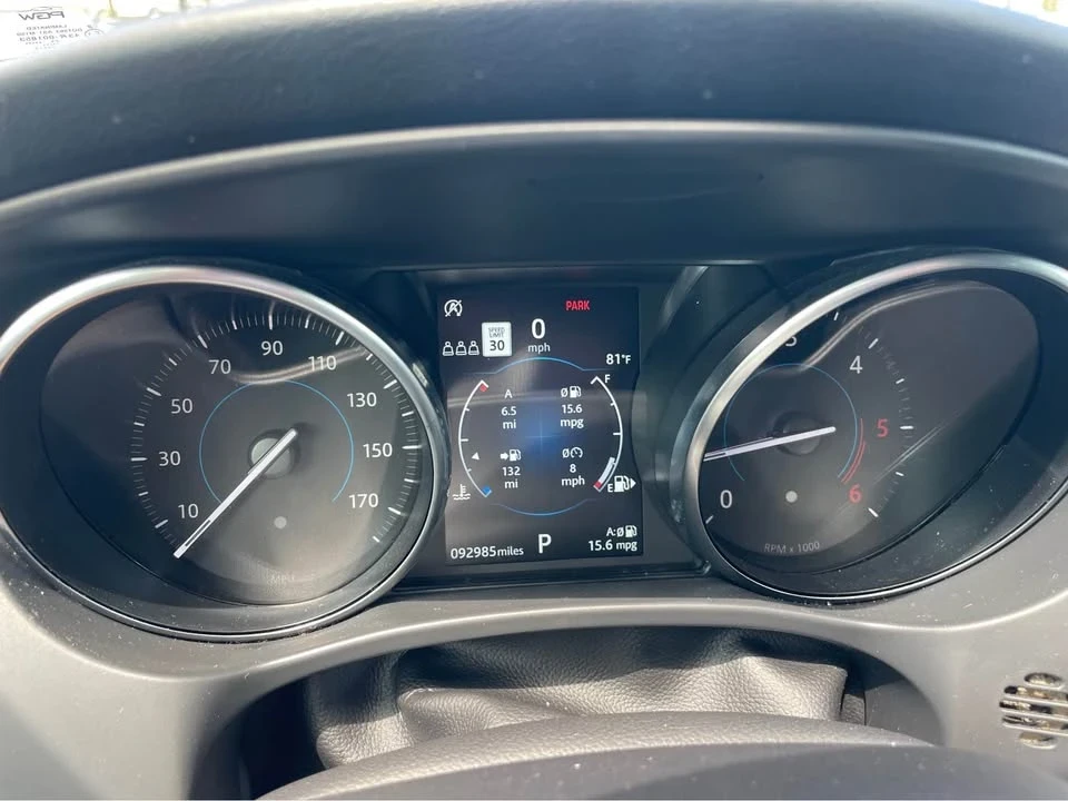 2019 Jaguar F-Pace - Image 13 of 17