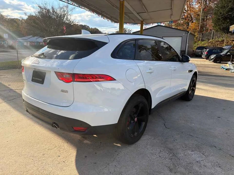 2019 Jaguar F-Pace - Image 6 of 15