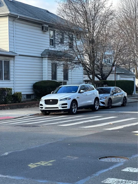 2019 Jaguar F-Pace - Image 5 of 7