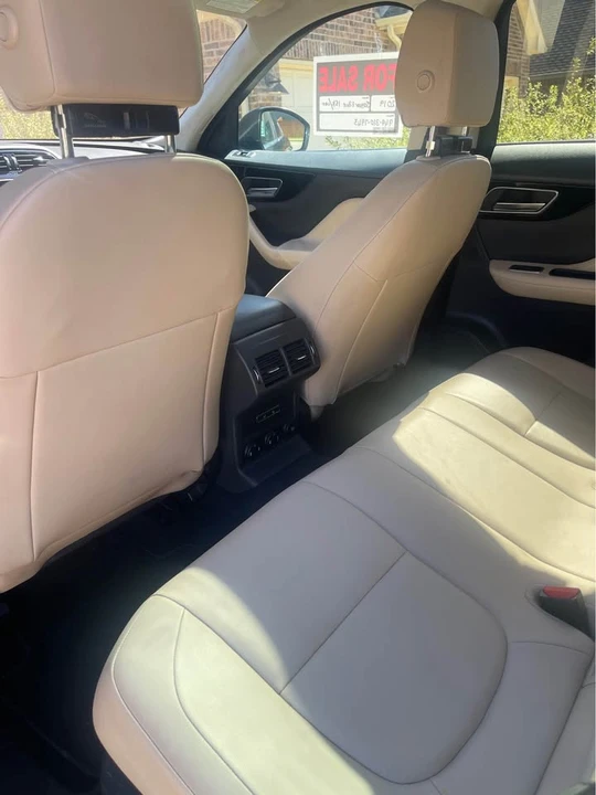 2019 Jaguar F-Pace - Image 4 of 6