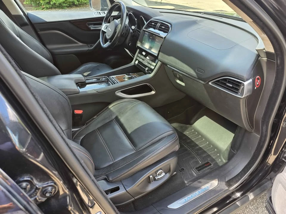 2019 Jaguar F-Pace - Image 13 of 18