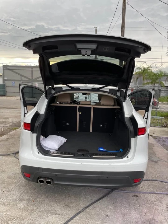 2019 Jaguar F-Pace - Image 17 of 20