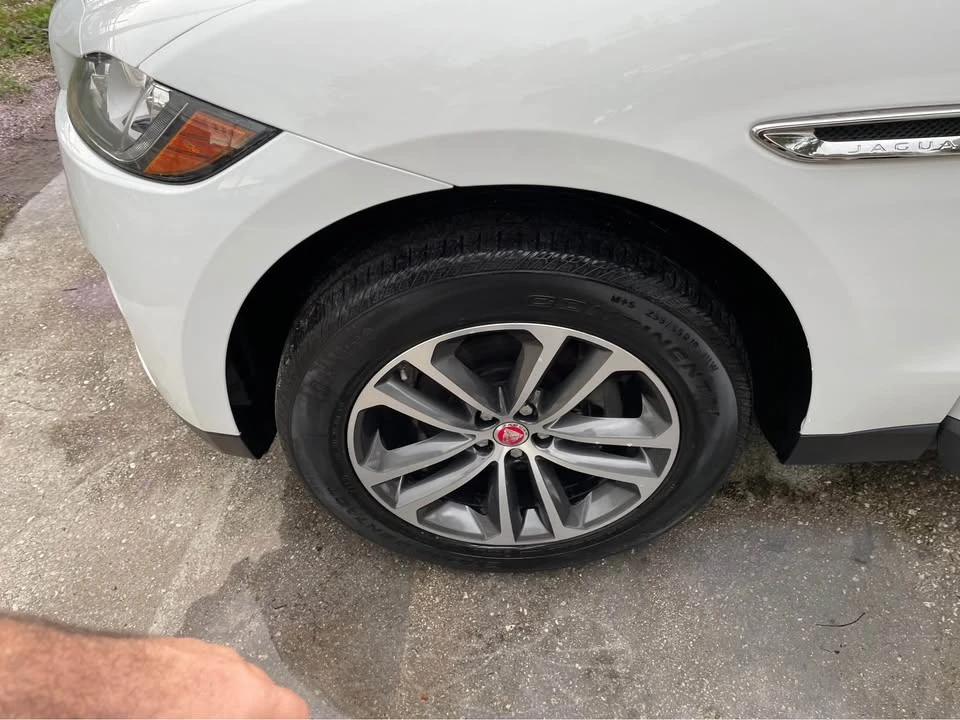 2019 Jaguar F-Pace - Image 5 of 20