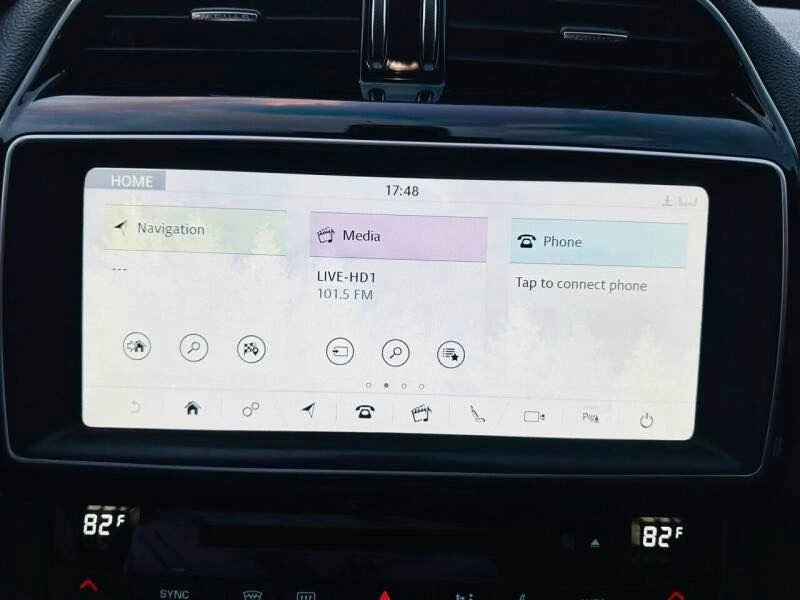 2019 Jaguar F-Pace - Image 10 of 14
