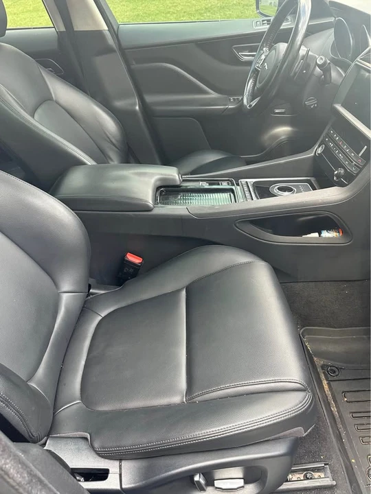2019 Jaguar F-Pace - Image 4 of 6