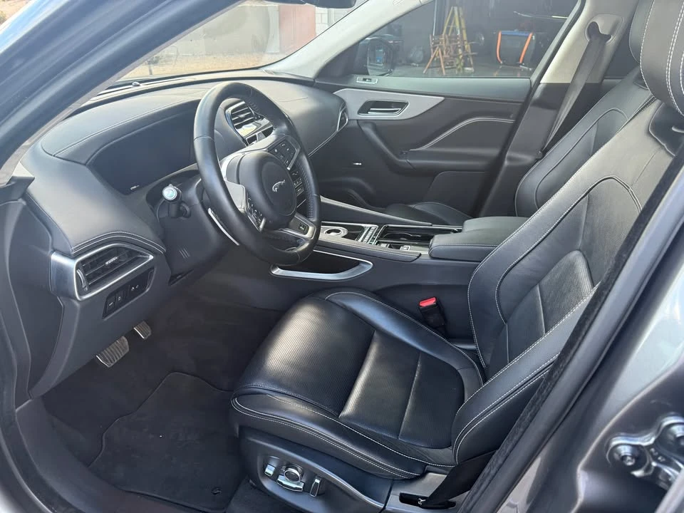 2019 Jaguar F-Pace - Image 9 of 10