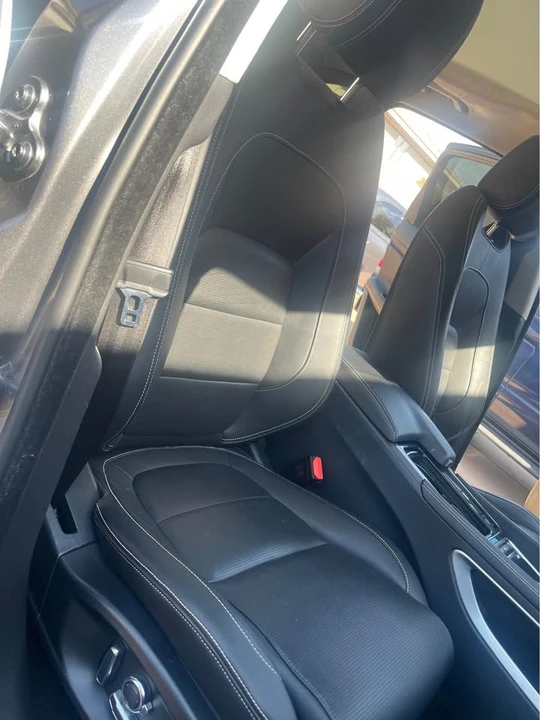 2019 Jaguar F-Pace - Image 13 of 20