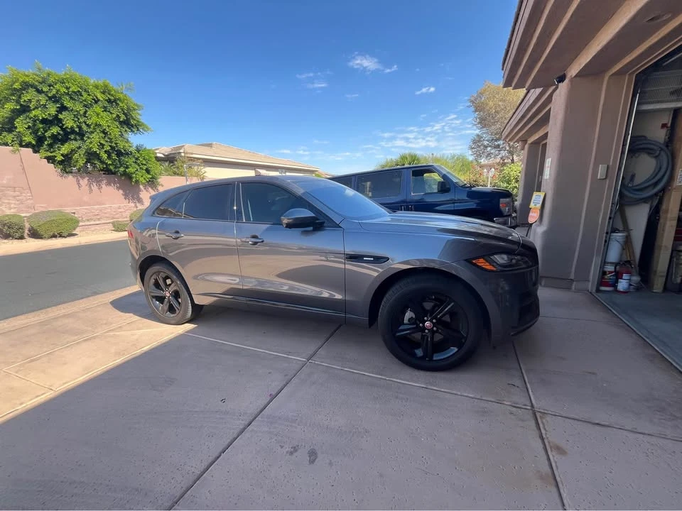 2019 Jaguar F-Pace - Image 2 of 20