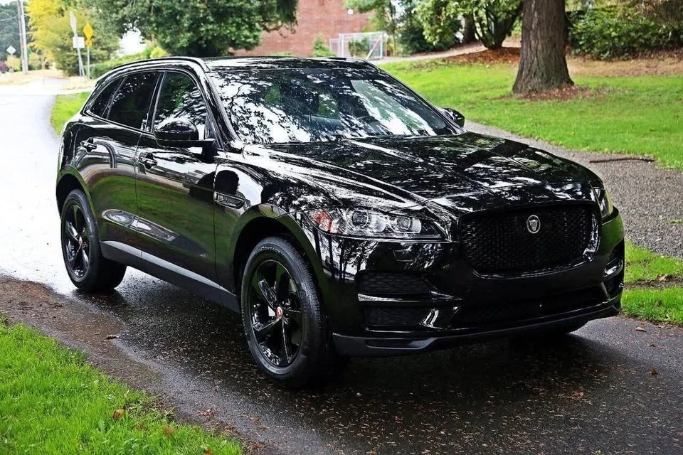 2019 Jaguar F-Pace - Image 3 of 17