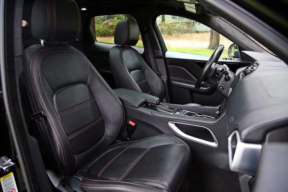 2019 Jaguar F-Pace - Image 12 of 16