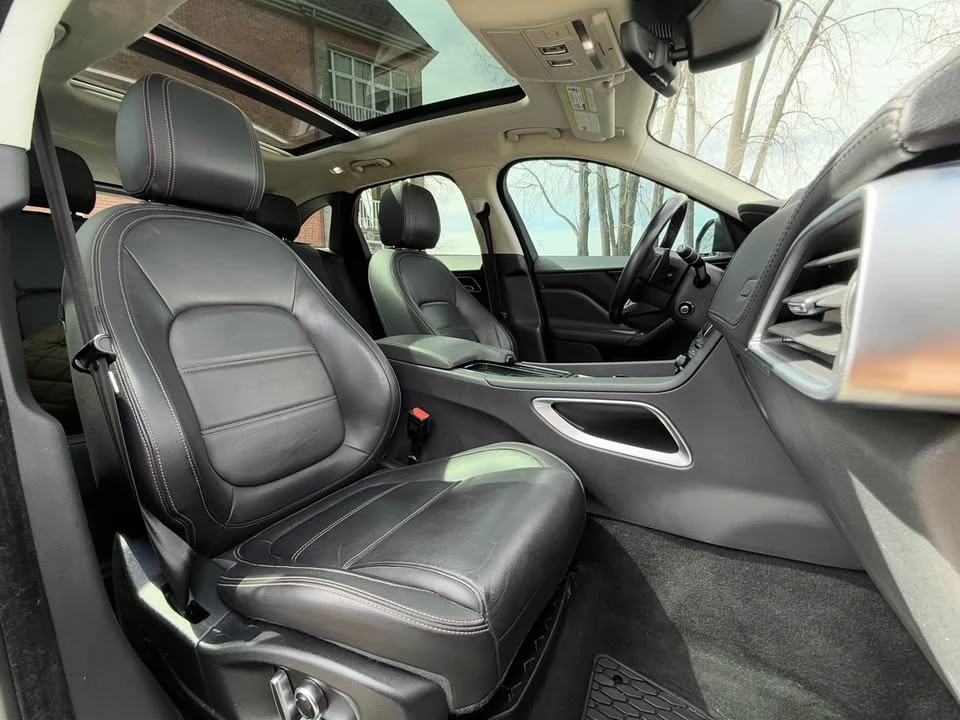 2019 Jaguar F-Pace - Image 13 of 20