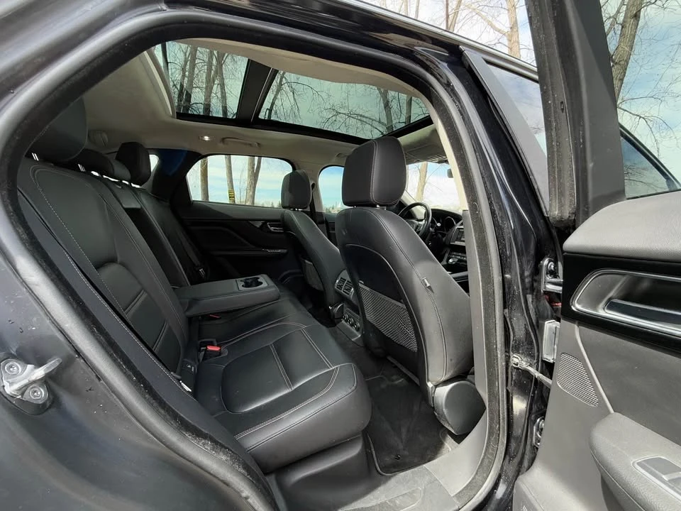 2019 Jaguar F-Pace - Image 12 of 20