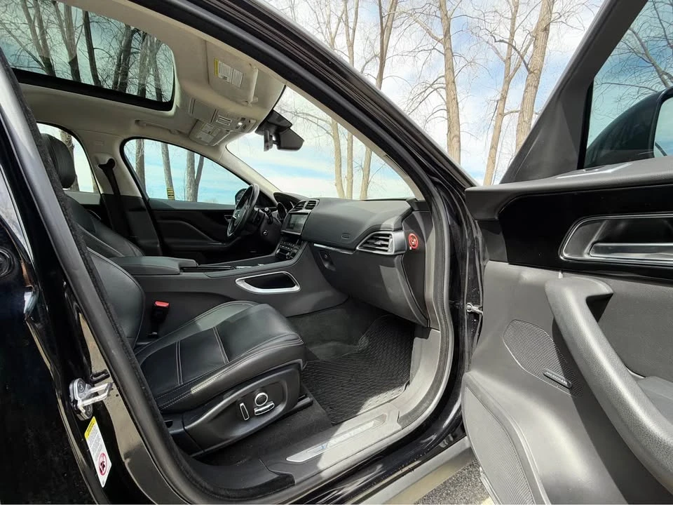 2019 Jaguar F-Pace - Image 11 of 20