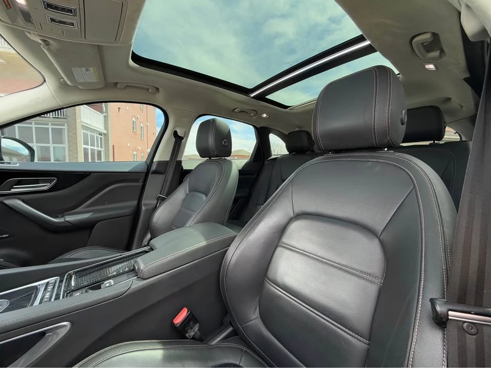 2019 Jaguar F-Pace - Image 15 of 20