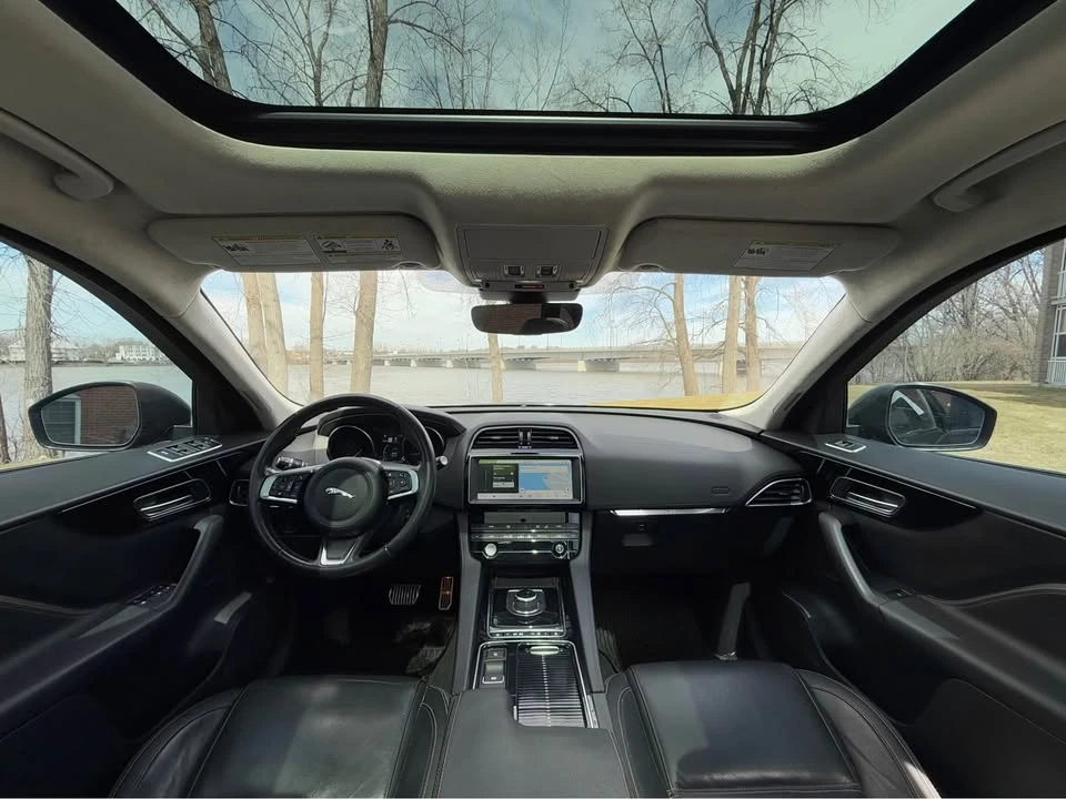 2019 Jaguar F-Pace - Image 16 of 20