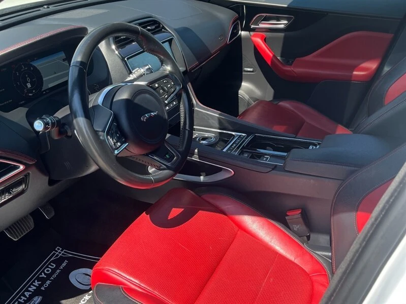 2019 Jaguar F-Pace - Image 8 of 13