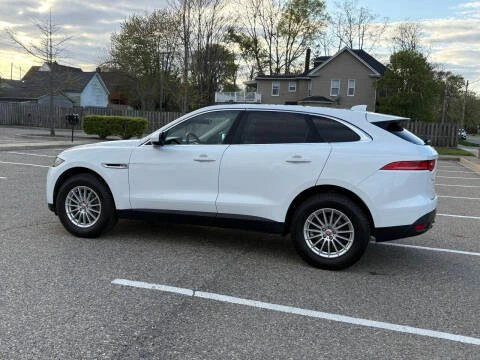 2019 Jaguar F-Pace - Image 16 of 20