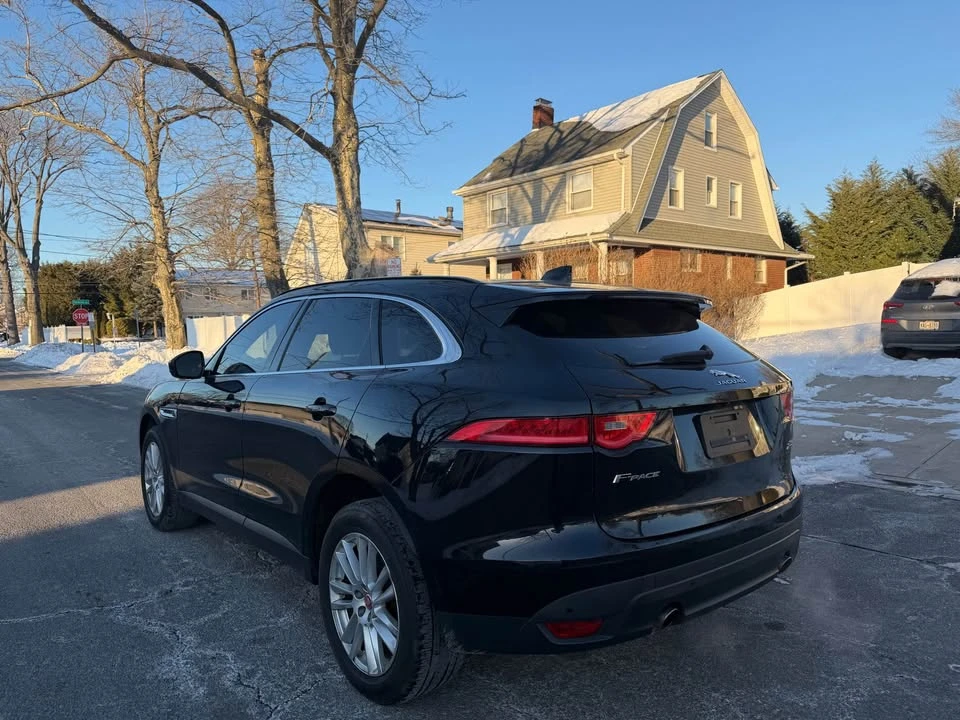 2019 Jaguar F-Pace - Image 4 of 12