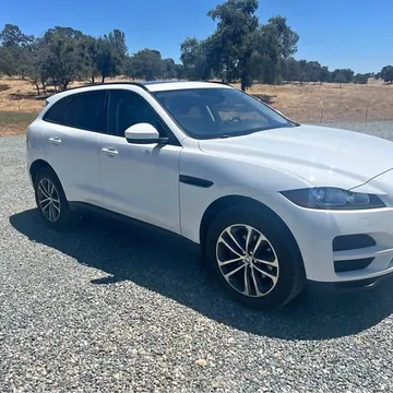 2019 Jaguar F-Pace 25t