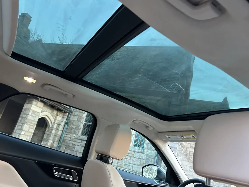 2019 Jaguar F-Pace - Image 6 of 19