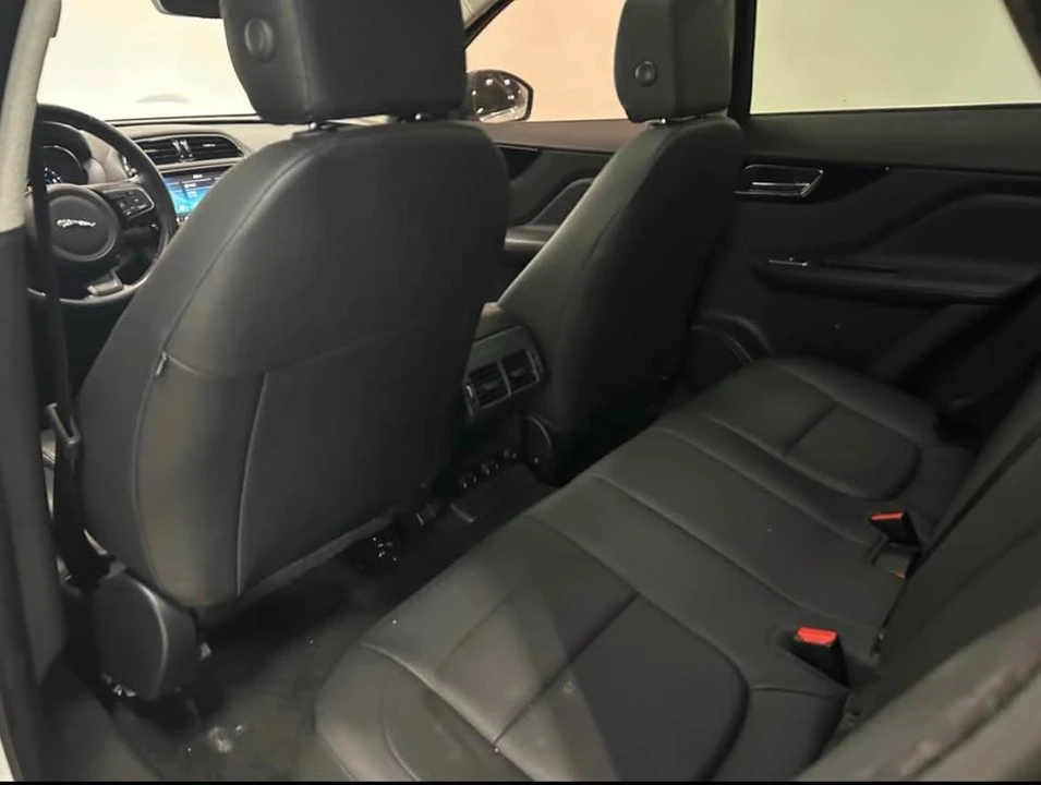 2019 Jaguar F-Pace - Image 6 of 7