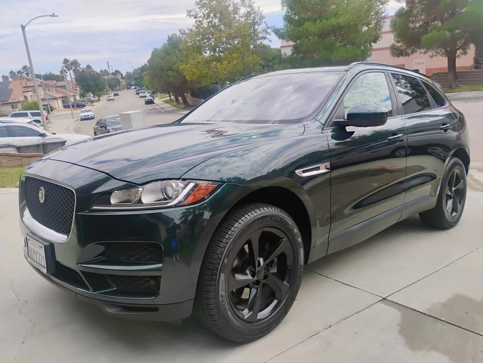 2019 Jaguar F-Pace - Image 4 of 6