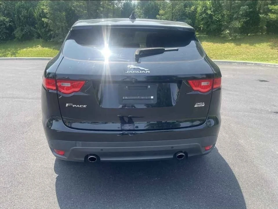 2019 Jaguar F-Pace - Image 5 of 11