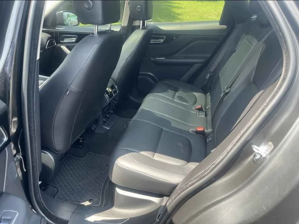 2019 Jaguar F-Pace - Image 11 of 11