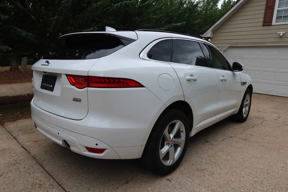 2019 Jaguar F-Pace - Image 6 of 15