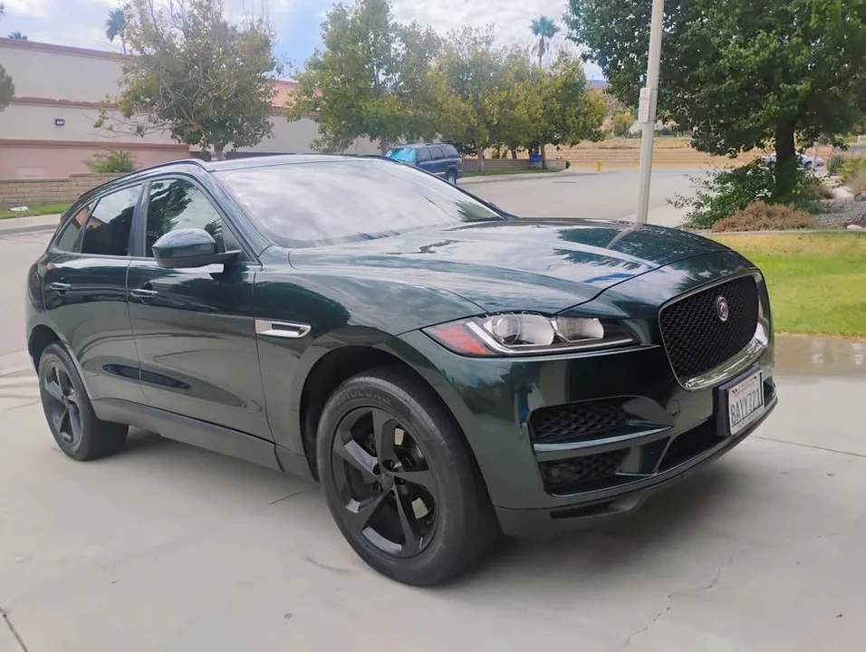 2019 Jaguar F-Pace - Image 2 of 6