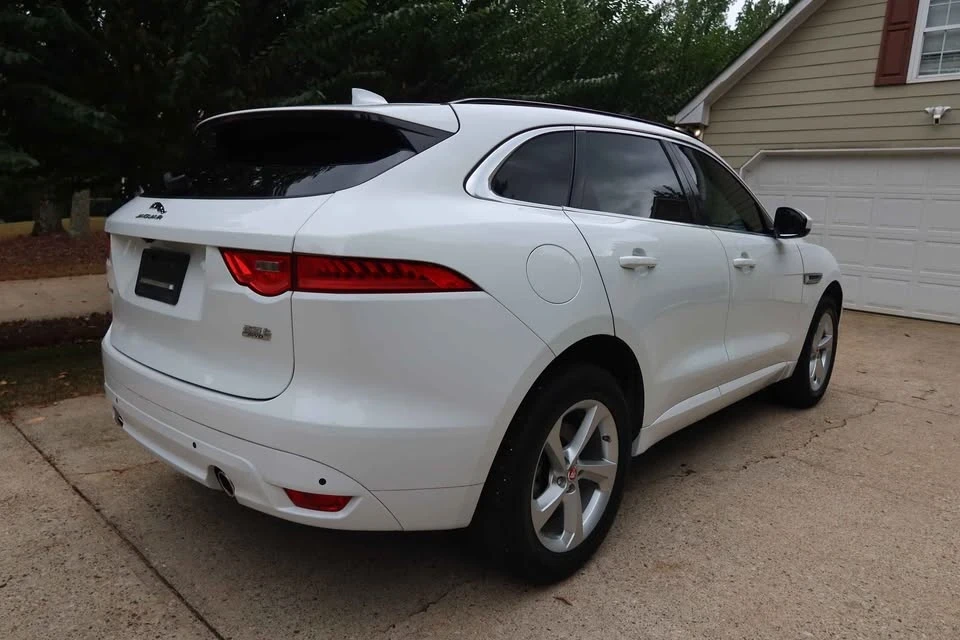 2019 Jaguar F-Pace - Image 7 of 15