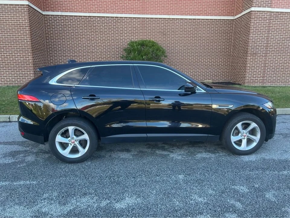 2019 Jaguar F-Pace - Image 7 of 15