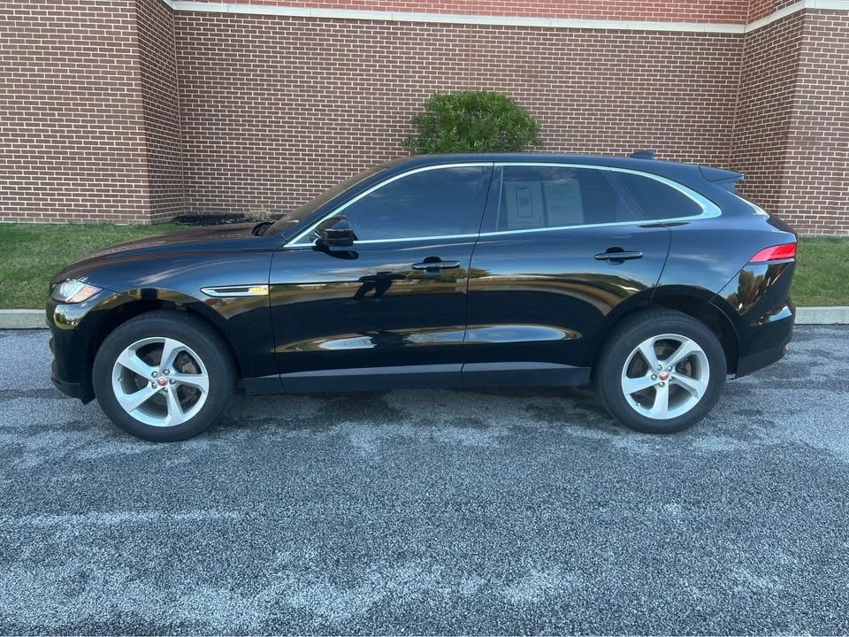 2019 Jaguar F-Pace - Image 3 of 15