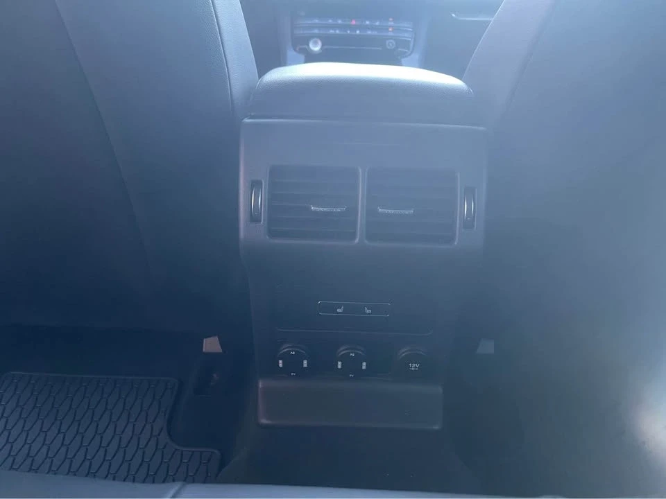 2019 Jaguar F-Pace - Image 14 of 15