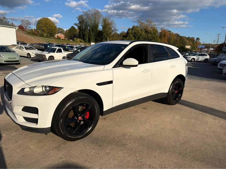 2019 Jaguar F-Pace - Image 2 of 19