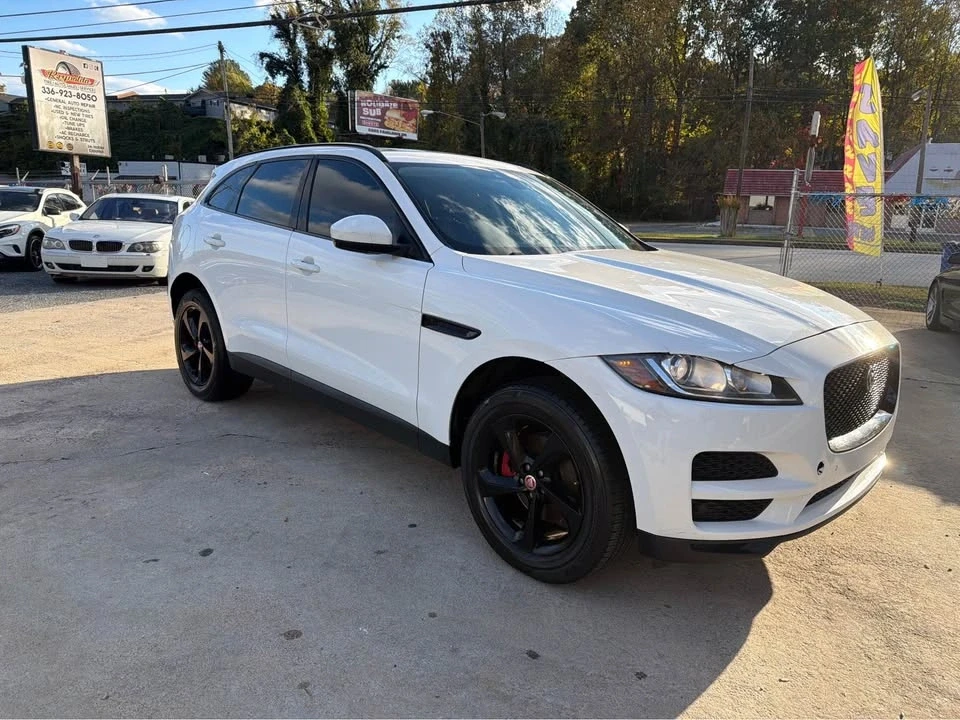 2019 Jaguar F-Pace - Image 5 of 19