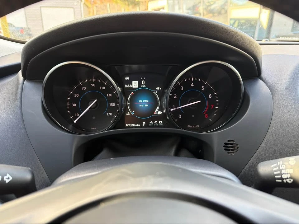 2019 Jaguar F-Pace - Image 11 of 19
