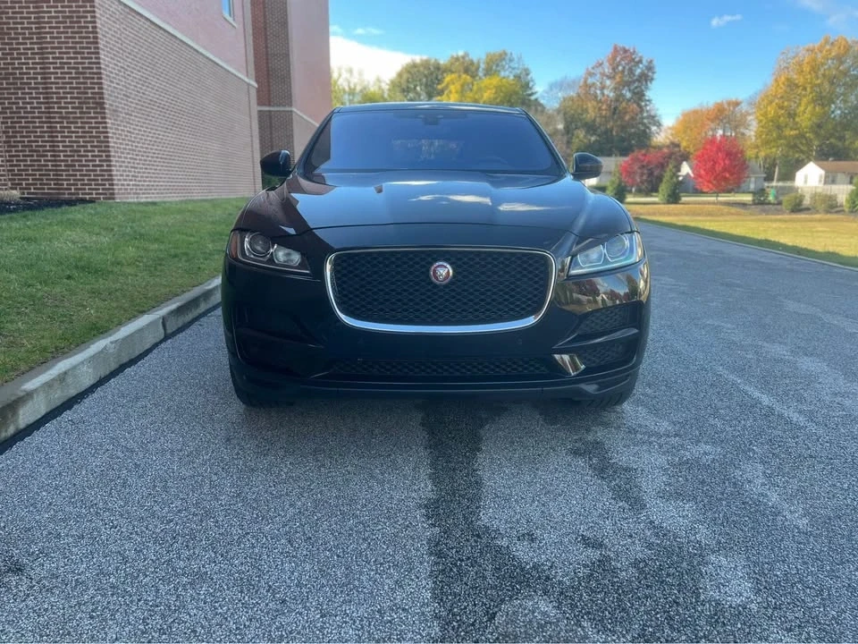 2019 Jaguar F-Pace - Image 2 of 15
