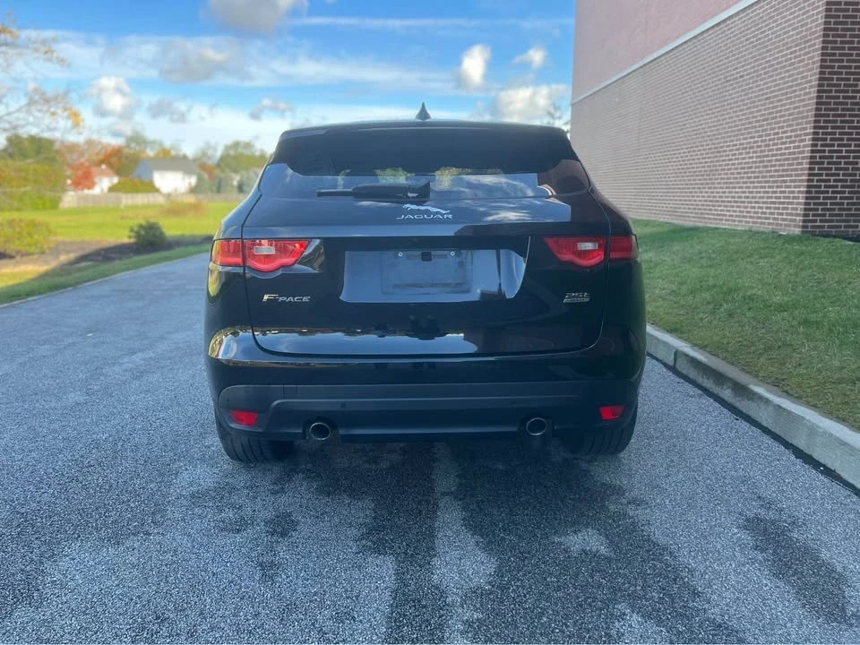 2019 Jaguar F-Pace - Image 5 of 15