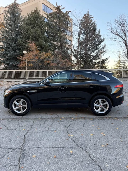 2019 Jaguar F-Pace - Image 9 of 18