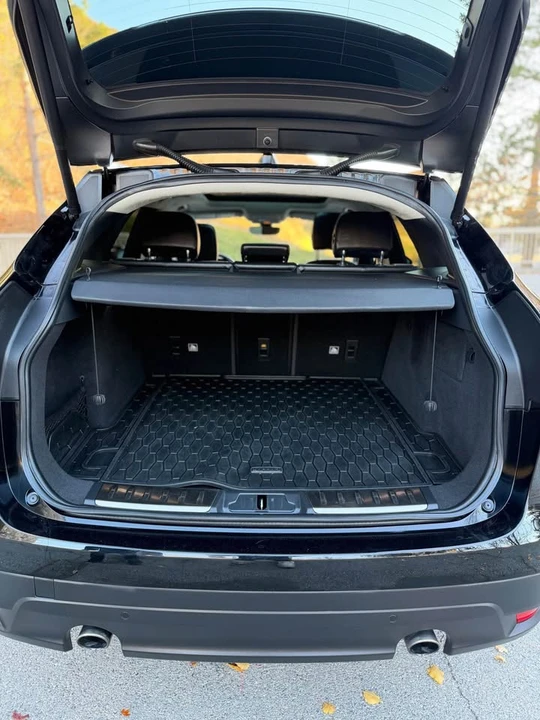 2019 Jaguar F-Pace - Image 10 of 18