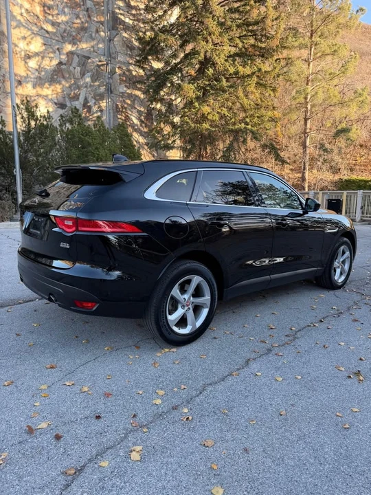 2019 Jaguar F-Pace - Image 4 of 18
