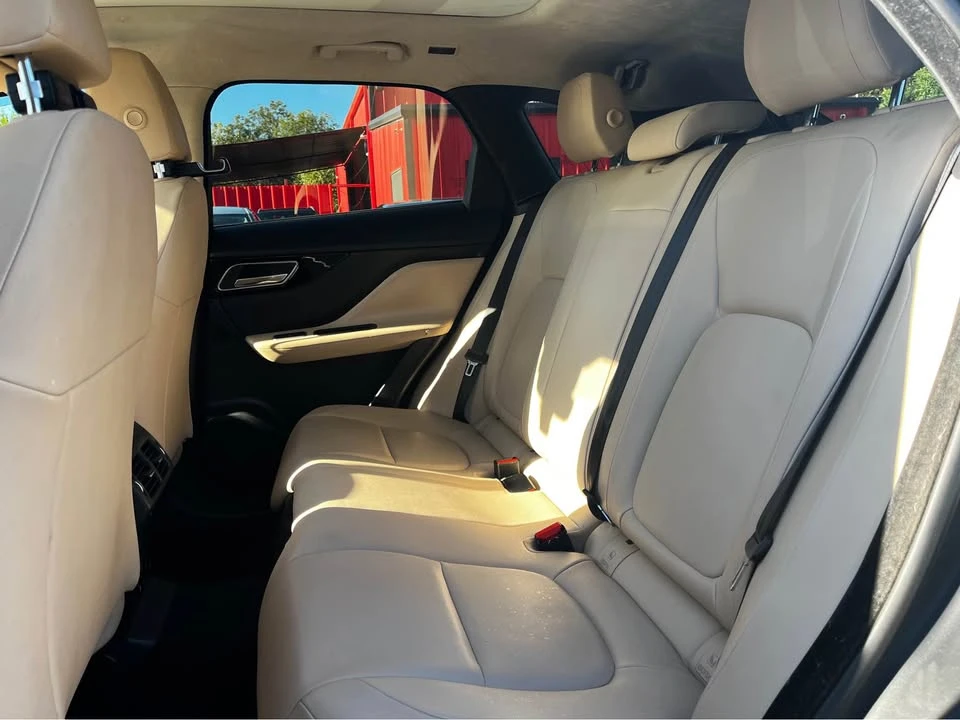 2019 Jaguar F-Pace - Image 14 of 17
