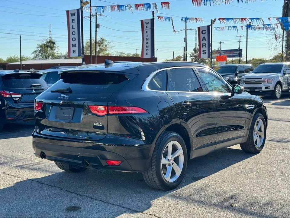 2019 Jaguar F-Pace - Image 6 of 17